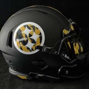 Pittsburgh Steelers Color Camo Mini Helmet