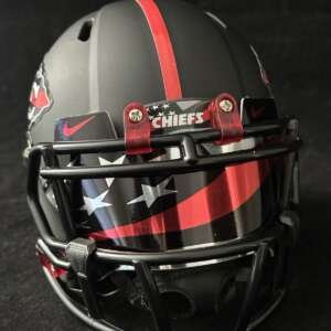 Kansas City Chiefs First Responders Tribute Mini Helmet With Visor