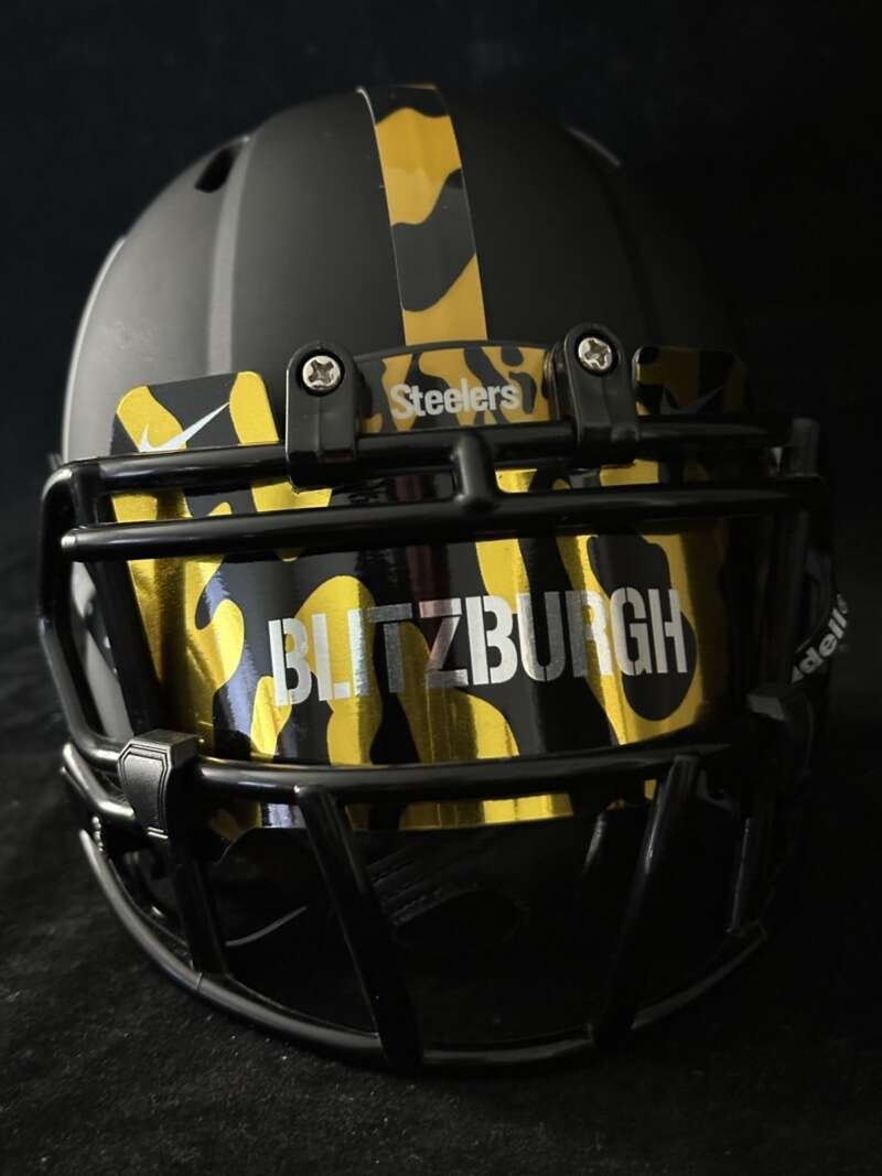 Pittsburgh Steelers Color Camo Mini Helmet