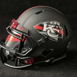 Kansas City Chiefs First Responders Tribute Mini Helmet With Visor