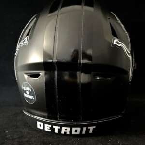 Detroit Lions Eminem Mashup Midi Speedflex With Visor! A Must Have!!!