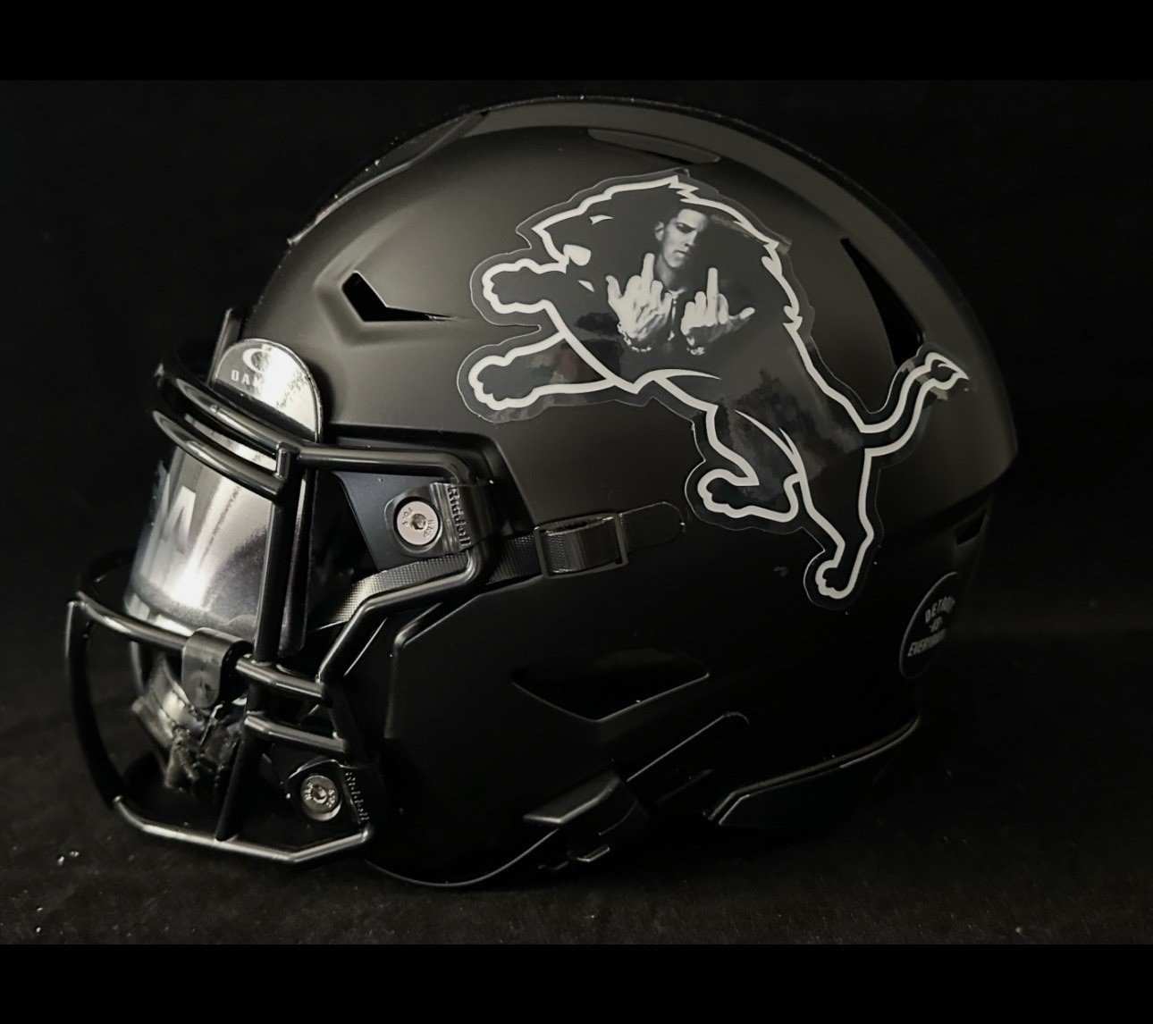 Detroit Lions Eminem Mashup Midi Speedflex With Visor! A Must Have!!!
