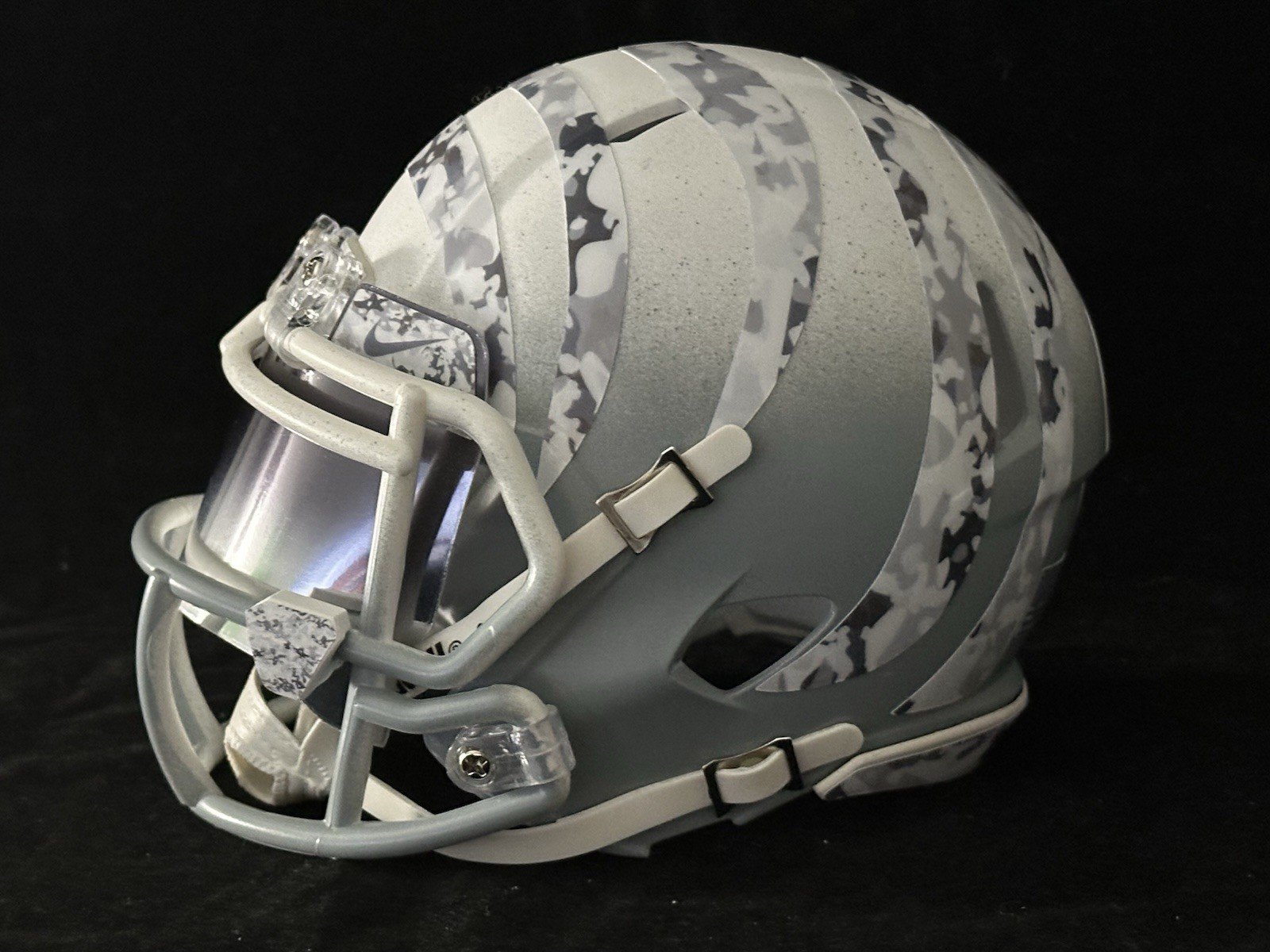 Cincinnati Bengals Winter Warrior Salute To Service Mini Helmet
