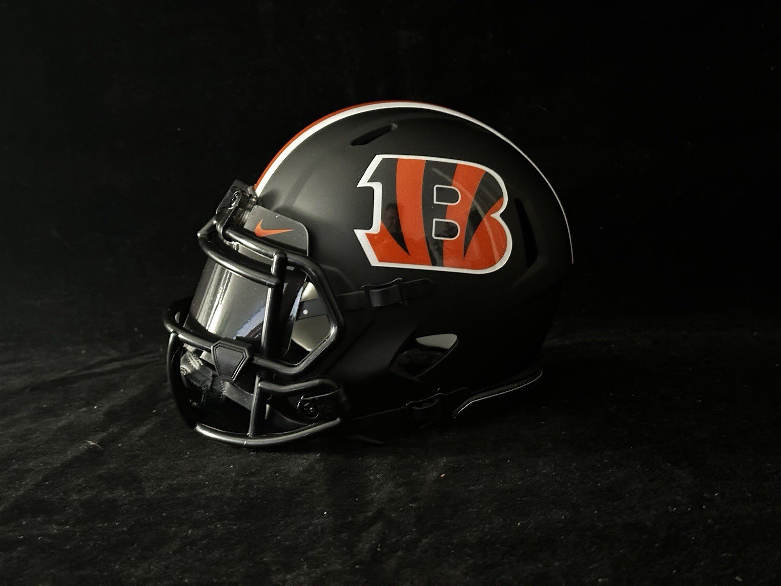 Cincinnati Bengals Alternate Mini Helmet With Visor