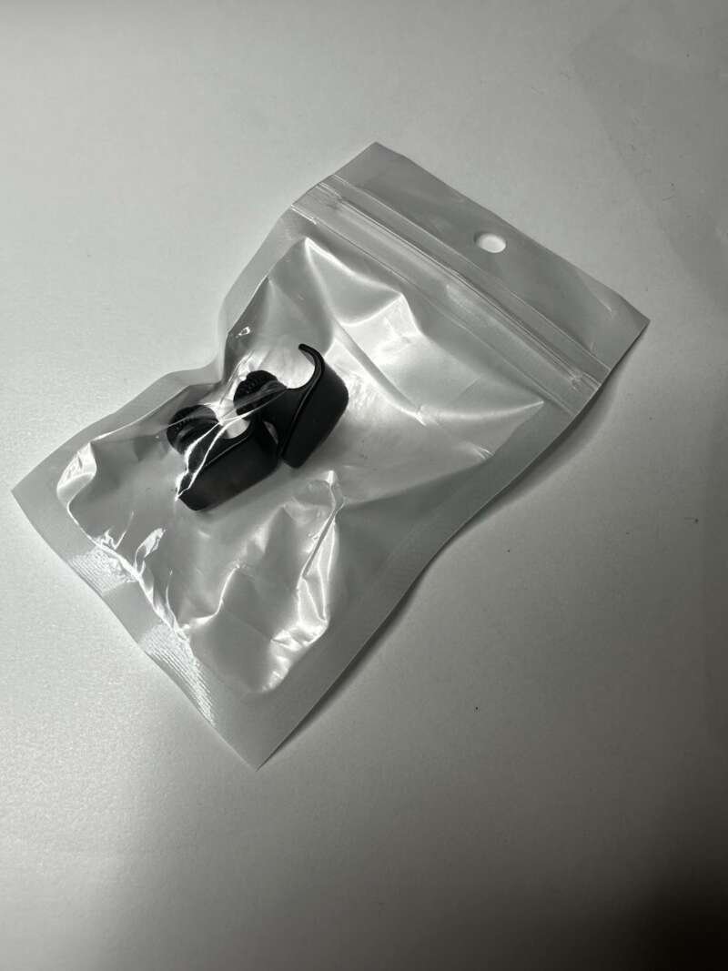 Riddell Midi Helmet Visor Clips (Metal Clips)