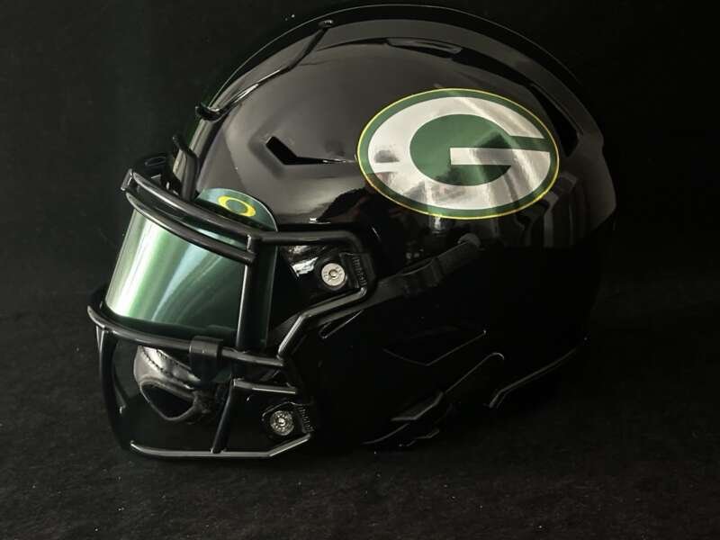 Packers Midi Speedflex Blackout With Chrome Decals And Oakley Visor!