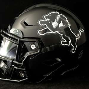 Detroit Lions Eminem Mashup Midi Speedflex With Visor! A Must Have!!!