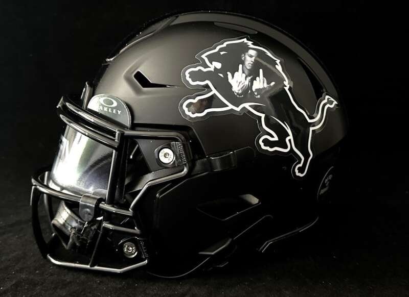Detroit Lions Eminem Mashup Midi Speedflex With Visor! A Must Have!!!