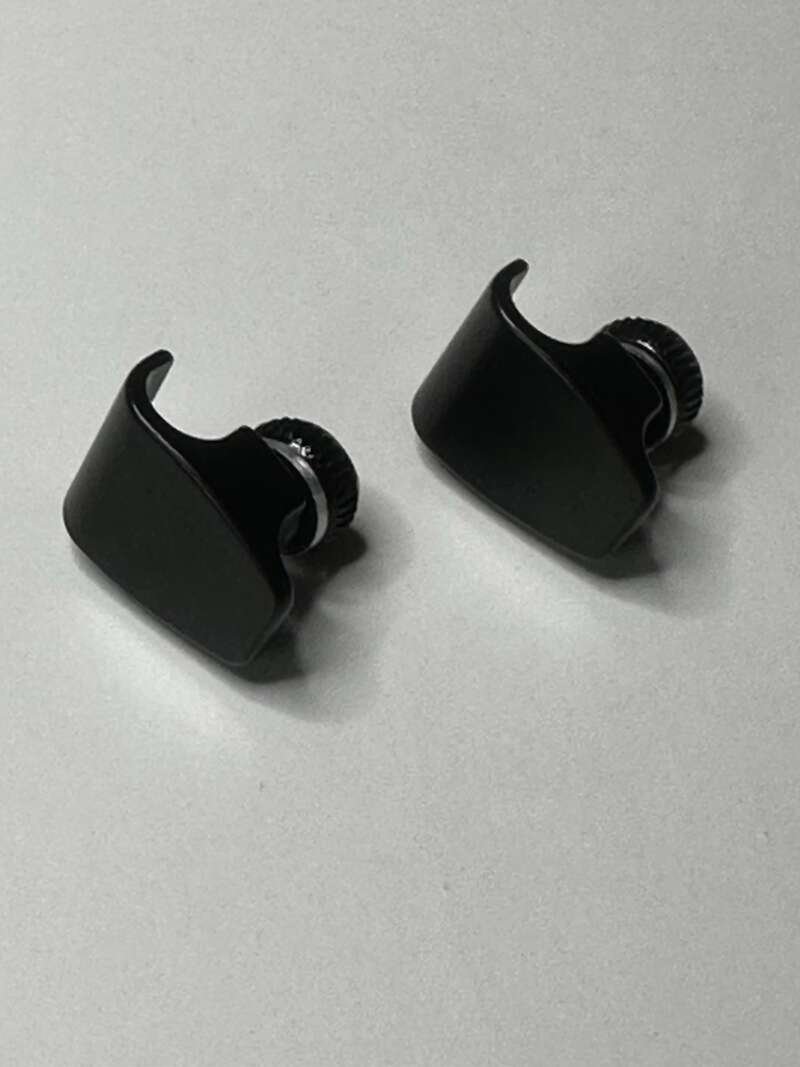 Riddell Midi Helmet Visor Clips (Metal Clips)