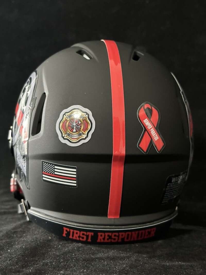 Washington Redskins First Responder Tribute Mini Helmet