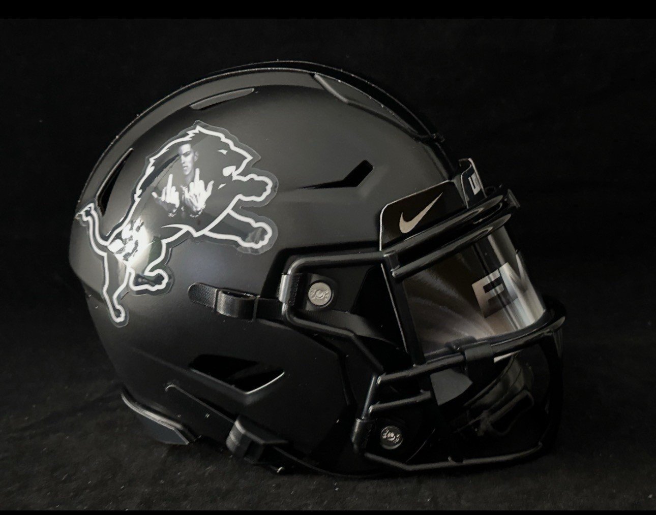 Detroit Lions Eminem Mashup Midi Speedflex With Visor! A Must Have!!!