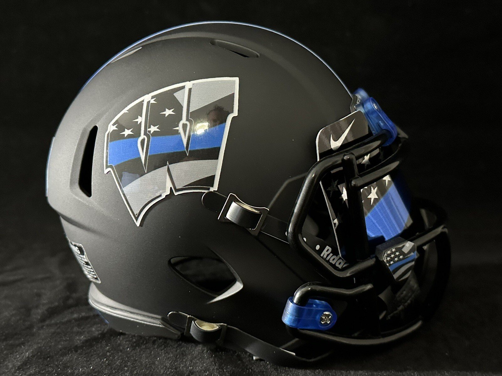 Wisconsin Badgers Back The Blue Mini Helmet