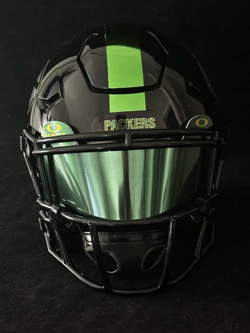 Packers Midi Speedflex Blackout With Chrome Decals And Oakley Visor!