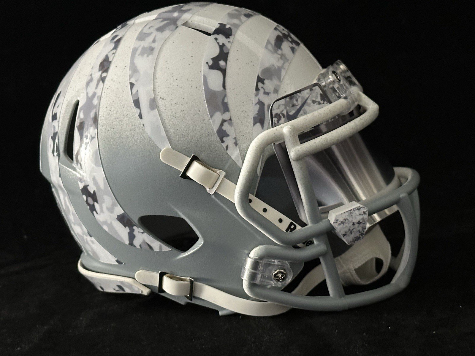 Cincinnati Bengals Winter Warrior Salute To Service Mini Helmet
